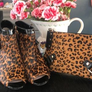 Wallet $15 shoes$35 size 7 $50 for all of it